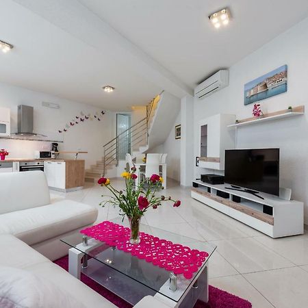 Luxury Sensation Spacious & Free Private Garage Ντουμπρόβνικ Εξωτερικό φωτογραφία